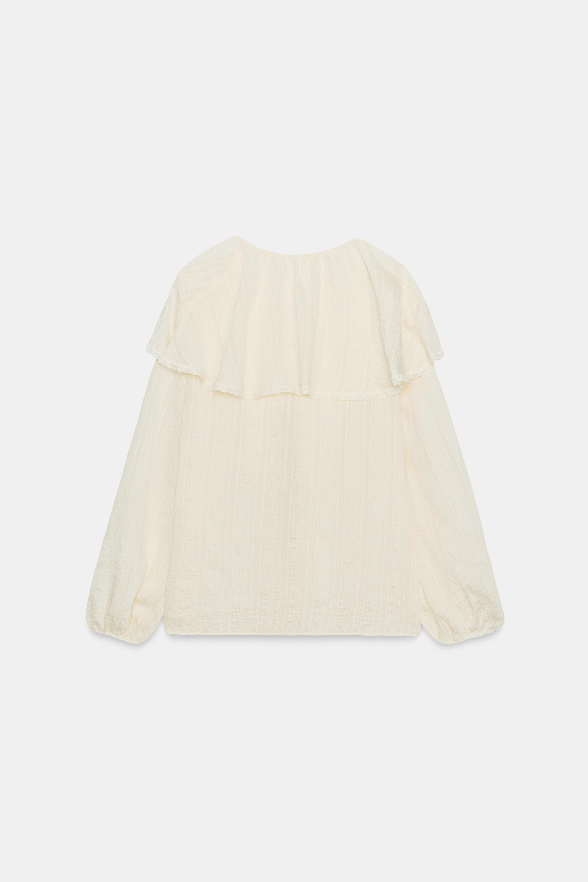 RUFFLED LACE BLOUSE